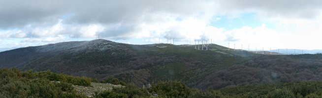 Alaizko bihotzeko mendiak Larrazpiletatik