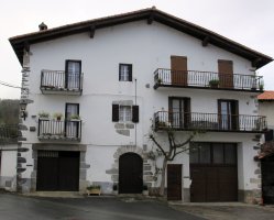 Uhaldea etxea, Igantzi