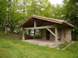 Astakurutz elur-zuloa