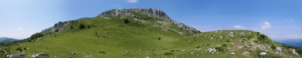 Arimekortatik igotzen den bidetik Aldaminen ikuspegia