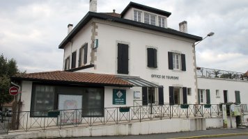 Turismo bulegoa, Kanbo