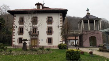 Bertiz jauregia, Bertizarana