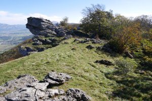 Urdiain aldeko ertzeko bidea