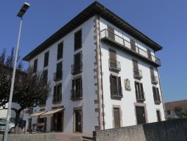 Plazaren inguruko etxea, Irurita