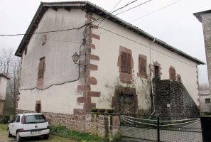 Uhaldea jauregia, Erratzu