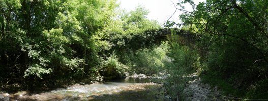 Zubi zaharra Udarbe errekaren gainean