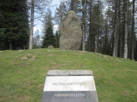 Menhir Arribiribilleta   Abril 2015