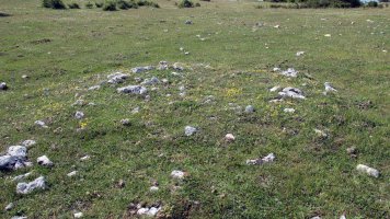 San Kristobal tumulua-2, Lezaun