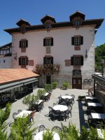 Galtzaga jauregia, Almandoz