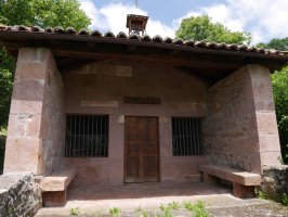 San Pedro Xar baseliza, Erratzu aldean