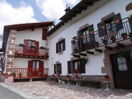 Domingonea etxea, Bozate