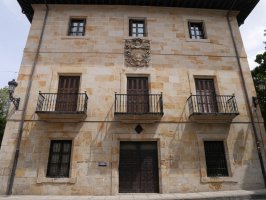 Arespakotxaga-Azkarraga jauregia, Elorrio