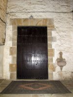 Elizaren sarrerako atea, Uzarraga-Antzuola