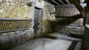 Ardientzako mazka jartzeko sarea eta aska