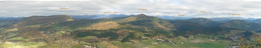 Ezkaba iparraldeko mendiak