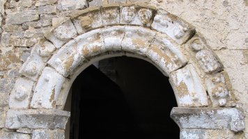 San Andres eliza, Aristu-Urraulgoiti