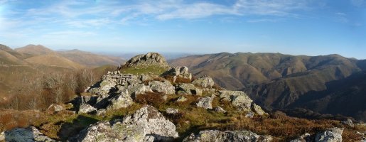 Ozpinarriko erdiko gailurra