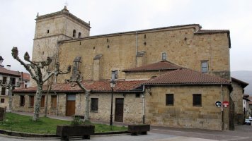 San Salvador eliza, Lakuntza