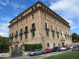 Apezpikuaren Jauregia, Iruñea