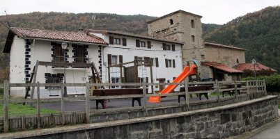 San Bartolome eliza, Saigots-Esteribar