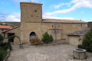 San Esteban eliza, Iratxeta-Leotz