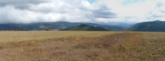 Lezegiako gailur zabal eta panoramikoa