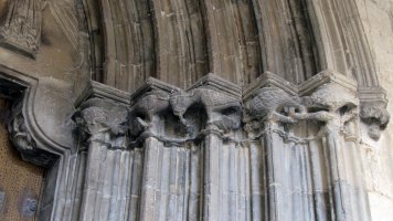 San Kristobal eliza, Nabaskoze