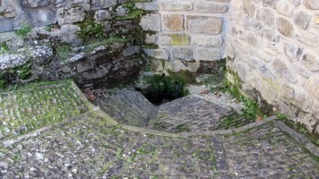 Goraño iturria, Bidankoze