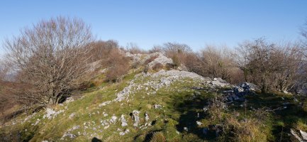 Lupatseko Harkaitza eta Irumugarrietako Harkaitzaren arteko bizkarreko pasartea