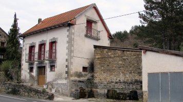 Etxea eta iturria, Espartza Zaraitzu