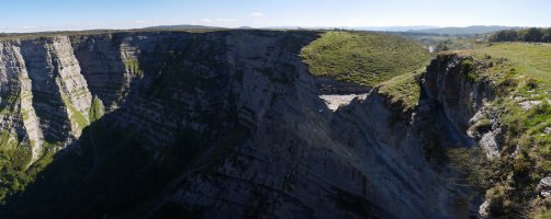 Delikako ur-jauzia urik gabe, behatokitik ikusita