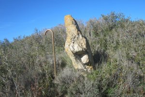 Monolito Lauzola   (Abril  2017)