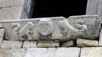 Etxeandia etxea, Espotz-Artzibar