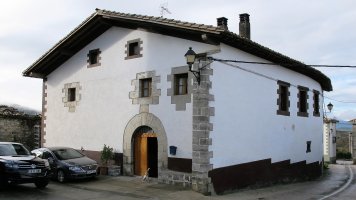 Etxea, Zabaltza-Urraulgoiti