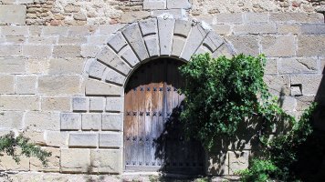 Virgen Blanca eliza, Muru-Deierri