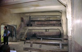 Santa Krutz ermita, Elduain