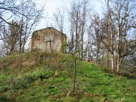 Santa Kruz ermita Elduain aldean