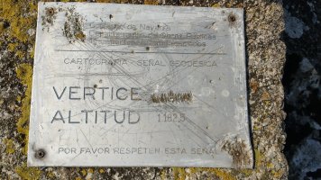 Baitza tontorra (1183m) Plaka geodesikoa_1