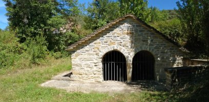 Erdi Aroko iturria Turrillasen