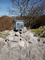 Neberazarra (982m) tontorreko postontzia