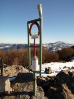 Karakate (742m) tontorreko postontzia