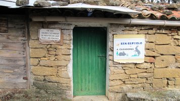 San Bartolome ermitaren hondakinak, Oteitza