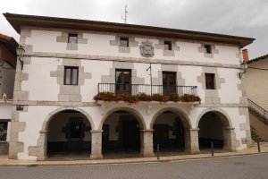 Udaletxea, Abaltzisketa