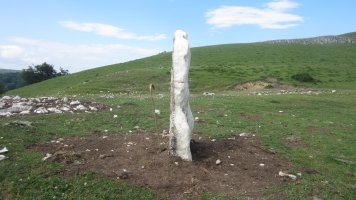 Menhir Akarteko Iraganbide (Arrizazen)  Junio 2018