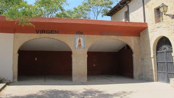 Cuevas ermita, Viana