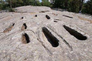 Revengako nekropolia, Quintanar de la Sierra aldean