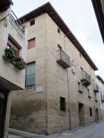 Esparza jauregia, Larraga