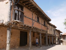 Etxeak, Calatañazor