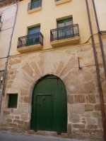 Kale Nagusiko etxea, Gares