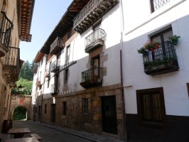 Santiago kalea, Leintz Gatzaga